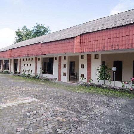 Reddoorz Near Kampus 3 Uty Yogyakarta Hotel Ngoại thất bức ảnh