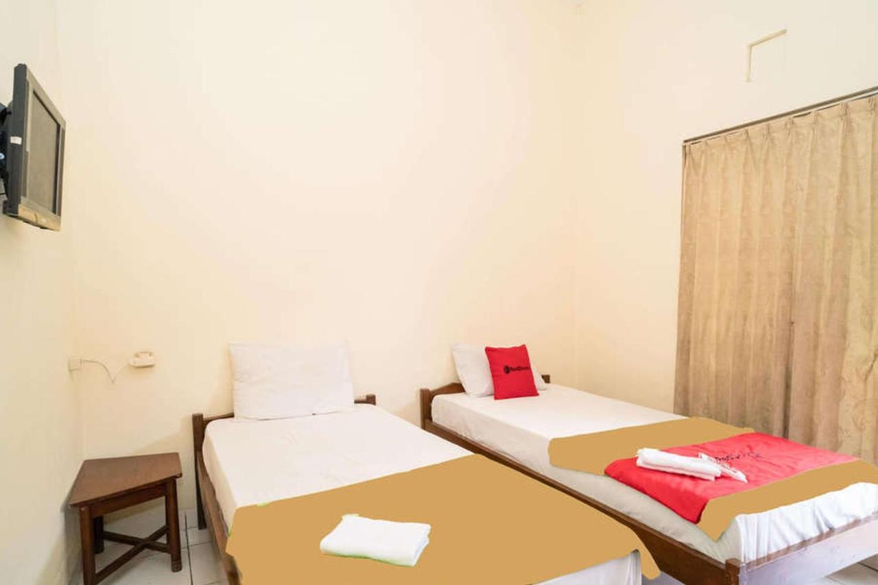 Reddoorz Near Kampus 3 Uty Yogyakarta Hotel Ngoại thất bức ảnh