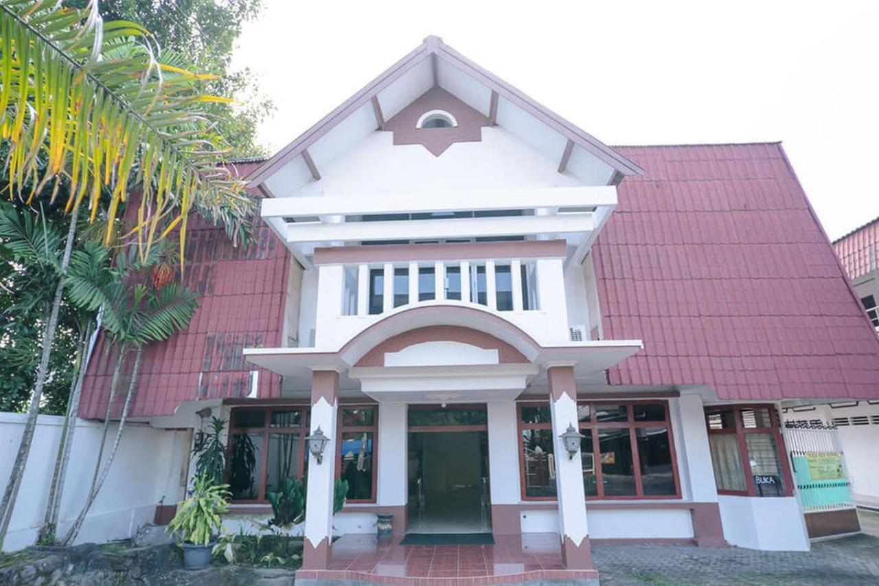 Reddoorz Near Kampus 3 Uty Yogyakarta Hotel Ngoại thất bức ảnh
