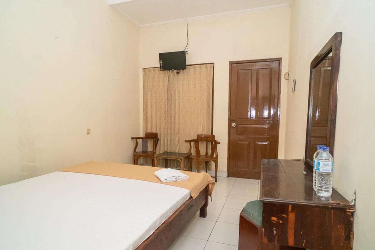 Reddoorz Near Kampus 3 Uty Yogyakarta Hotel Ngoại thất bức ảnh