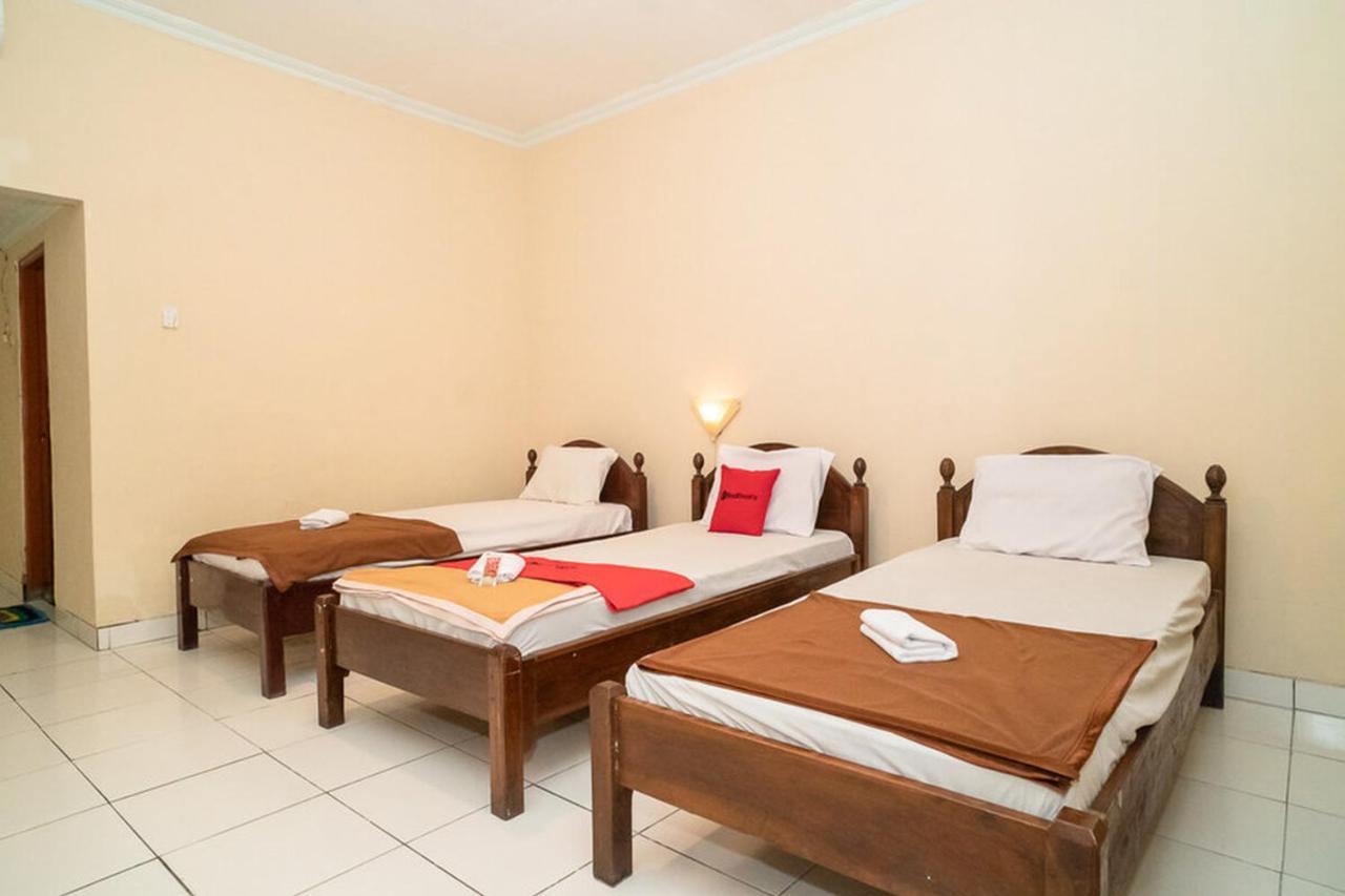 Reddoorz Near Kampus 3 Uty Yogyakarta Hotel Ngoại thất bức ảnh