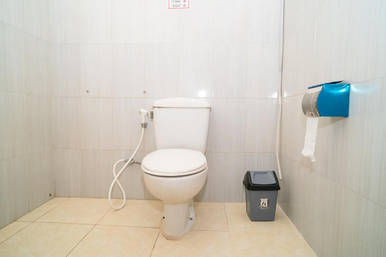 Reddoorz Near Kampus 3 Uty Yogyakarta Hotel Ngoại thất bức ảnh