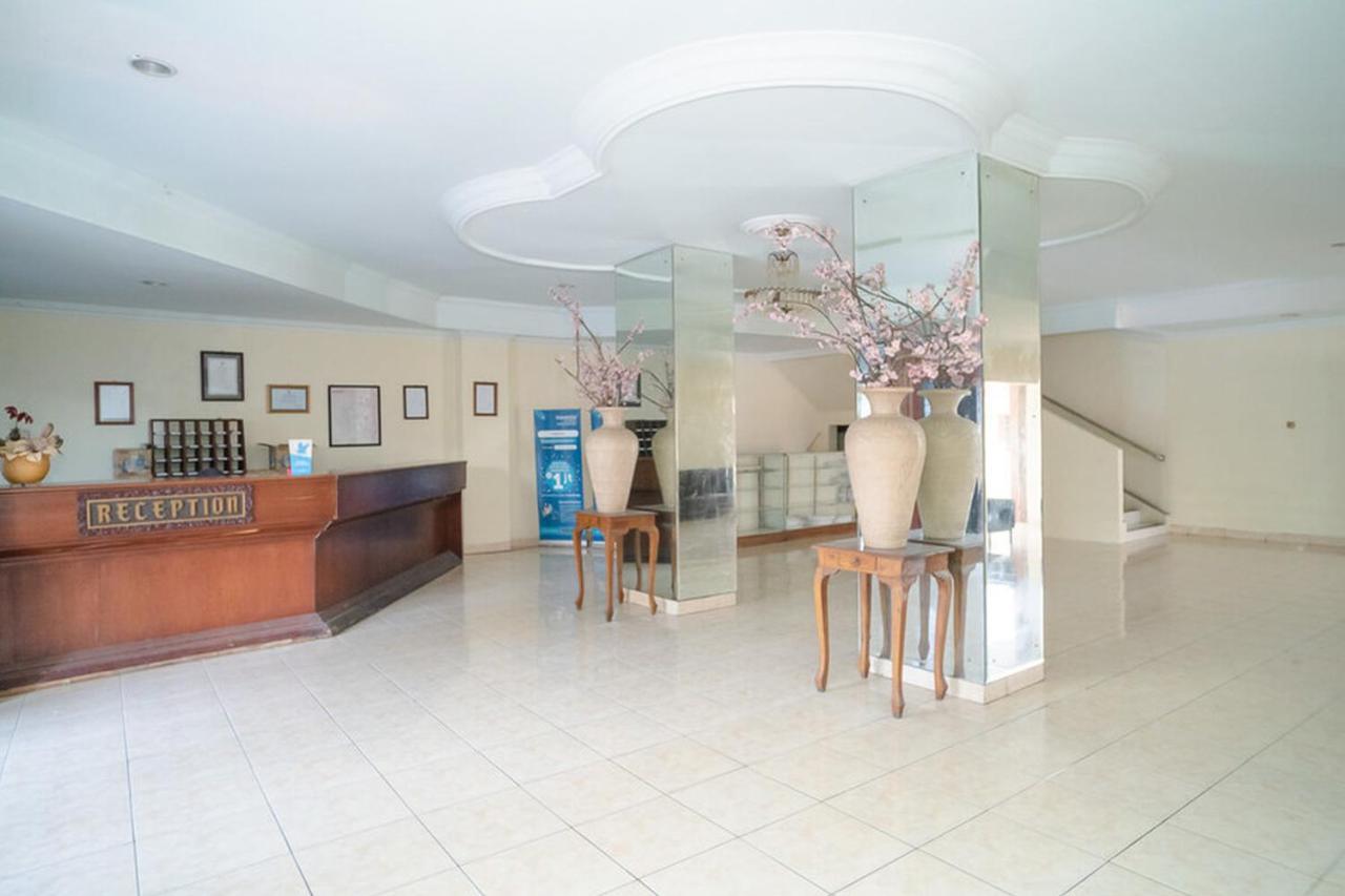 Reddoorz Near Kampus 3 Uty Yogyakarta Hotel Ngoại thất bức ảnh