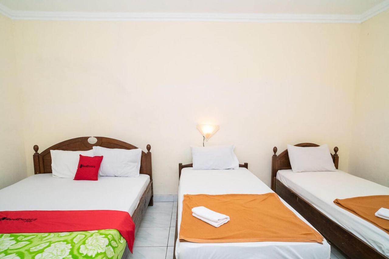 Reddoorz Near Kampus 3 Uty Yogyakarta Hotel Ngoại thất bức ảnh